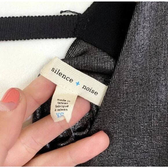 NWT Urban Outfitters Silence + Noise Metallic Cowl Open Back Blouse XS - Picture 4 of 7